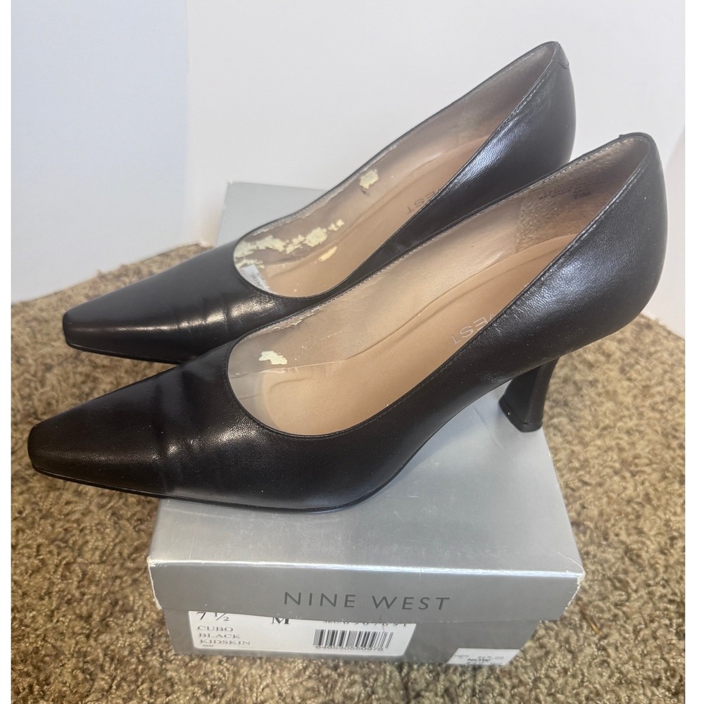 Nine West Cubo Black Leather Pointed Toe Pumps Heels 7.5M Officecore Classic